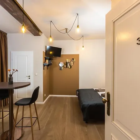 Apaca 30 **** Apartament *