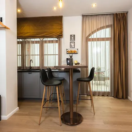 Apaca 30 **** Apartment