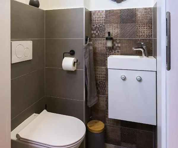Apaca 30 **** Apartment Győr
